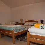 Vip Foca, Foca, 山林小屋 福查