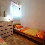 Vip Foca, Foca, 山林小屋 福查