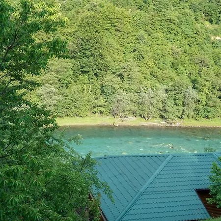 Gerendaház Vip Foca, Foca, *