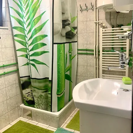 Vip Foca, Foca, Gerendaház