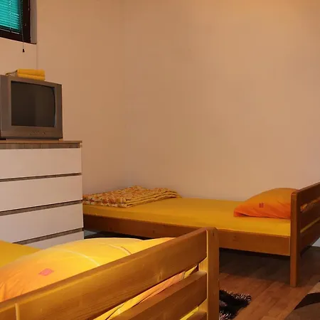 Vip Foca, Foca, Orman Evi *