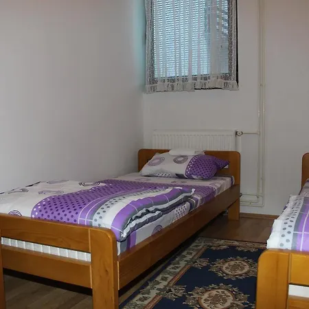 Vip Foca, Foca, Gerendaház Foča