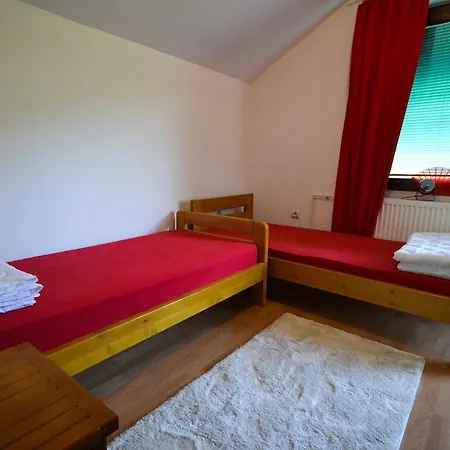 Vip Foca, Foca, Gerendaház Foča