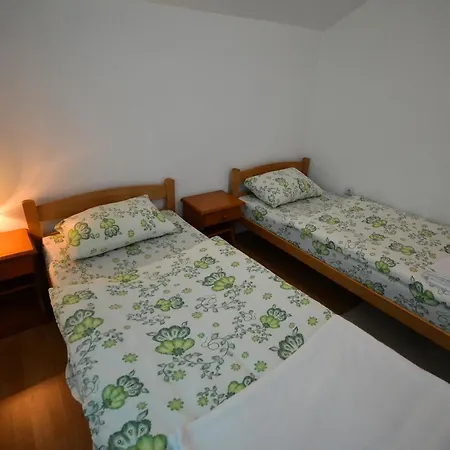 Vip Foca, Foca, Gerendaház