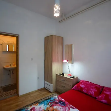 Vip Foca, Foca, Gerendaház *