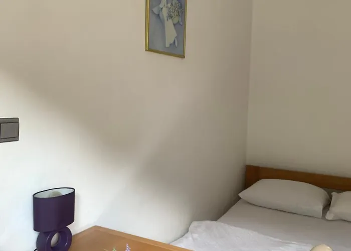 Lodge Vip Foca, Foca, *