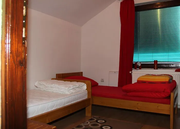 Vip Foca, Foca, Lodge