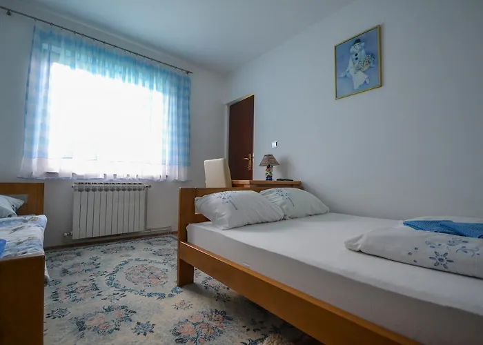 Vip Foca, Foca, Lodge *