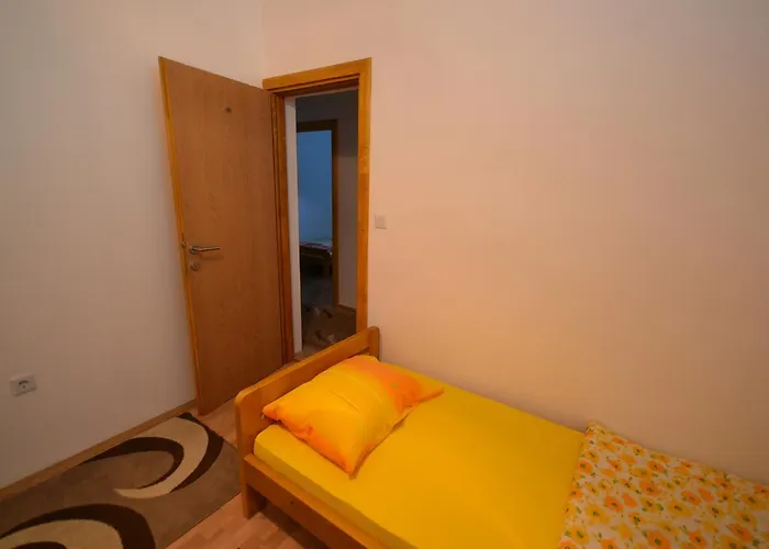 Vip Foca, Foca, * Foca