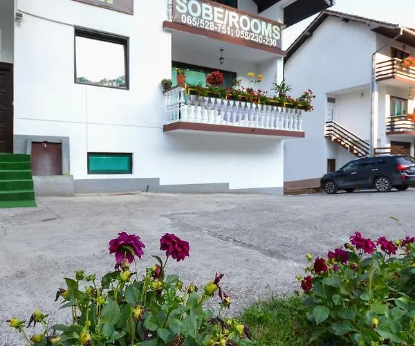 Vip Foca, Foca, Lodge *